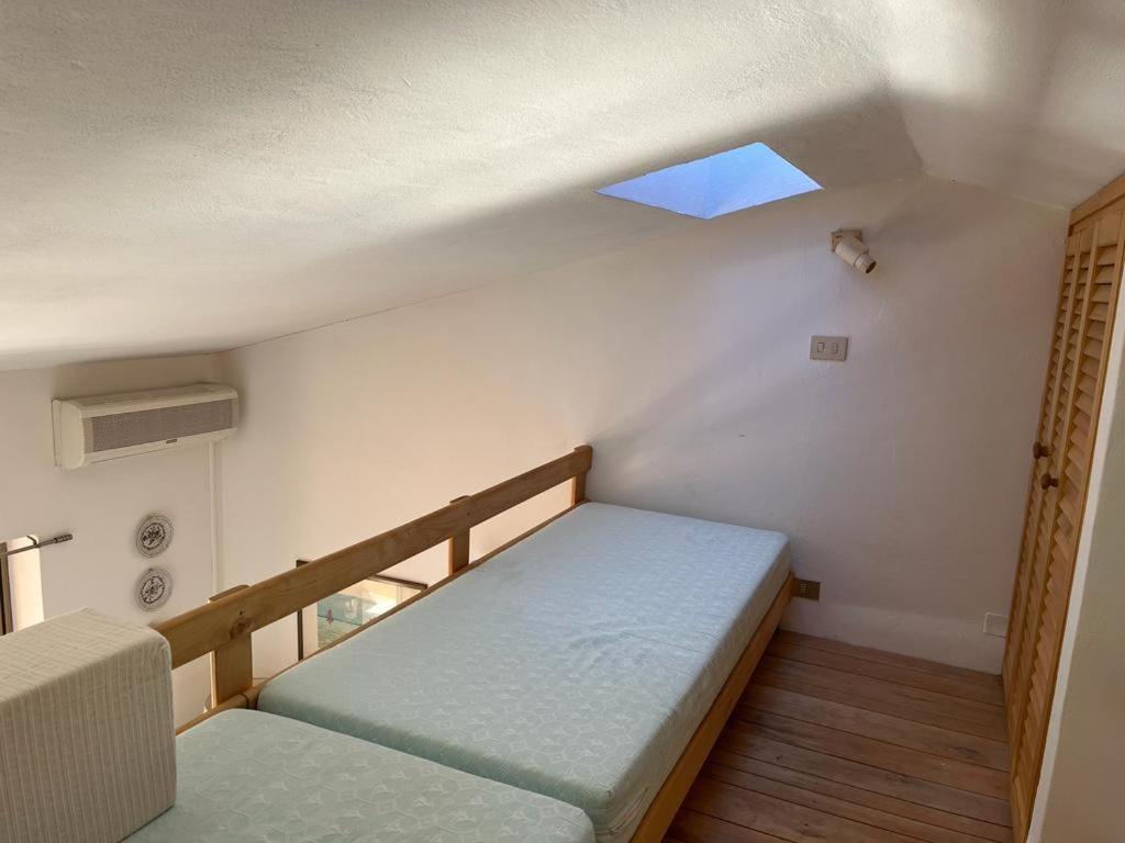 Residence Porto Coda Cavallo ซาน เตโอโดโร ภายนอก รูปภาพ