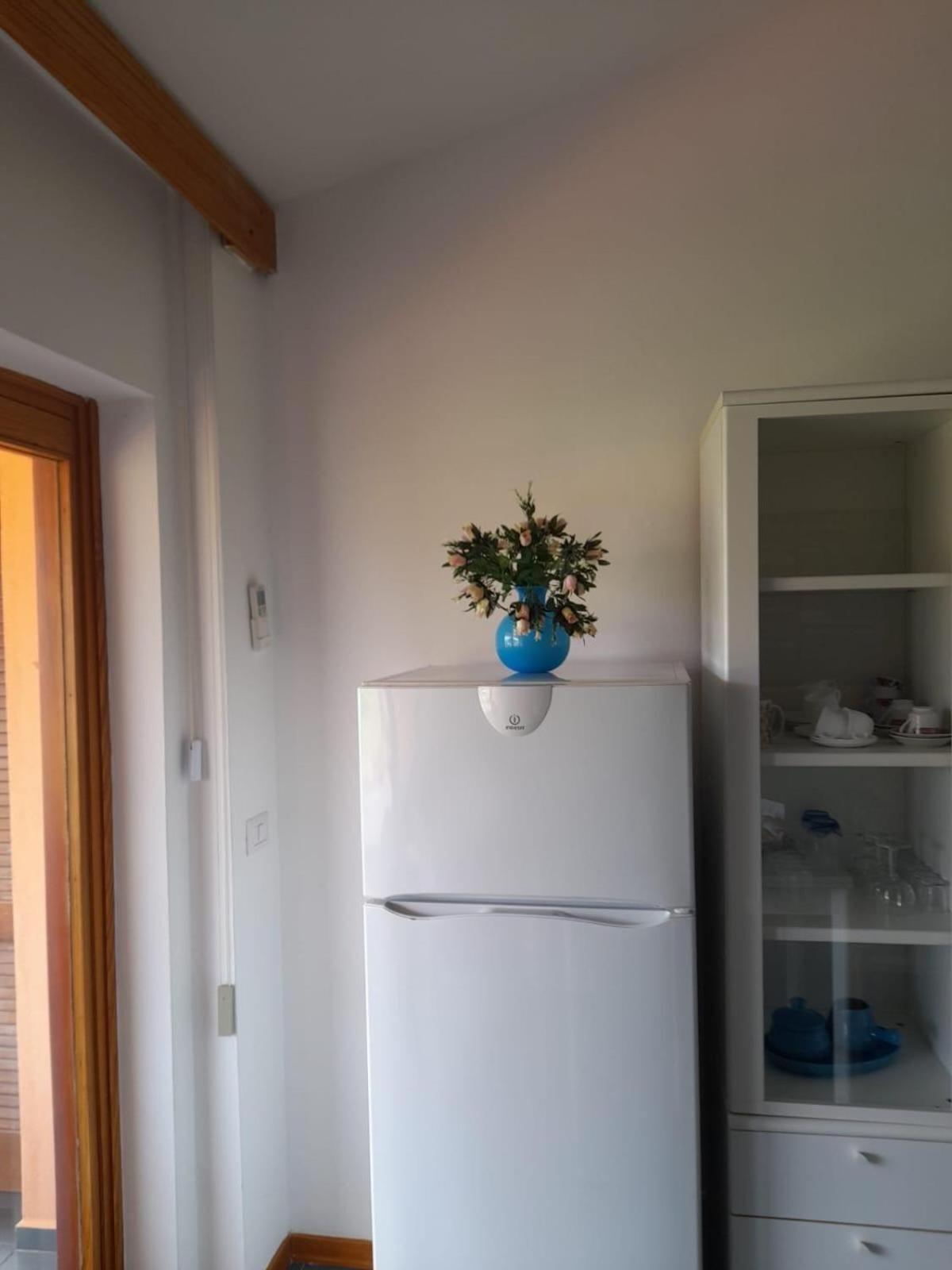 Residence Porto Coda Cavallo ซาน เตโอโดโร ภายนอก รูปภาพ