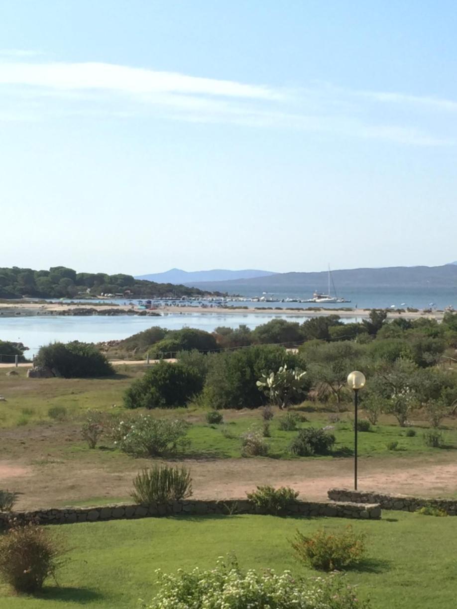 Residence Porto Coda Cavallo ซาน เตโอโดโร ภายนอก รูปภาพ